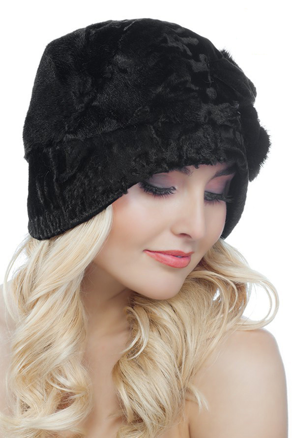 Cappello a secchiello in pelliccia di Karakul Aastrakhan nero